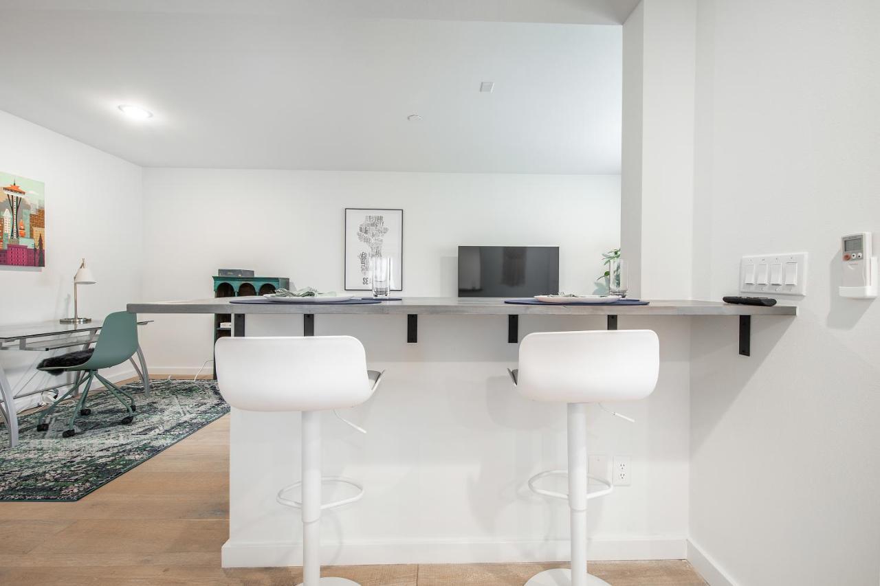 Ballard Home Base - Comfy Modern House In シアトル エクステリア 写真