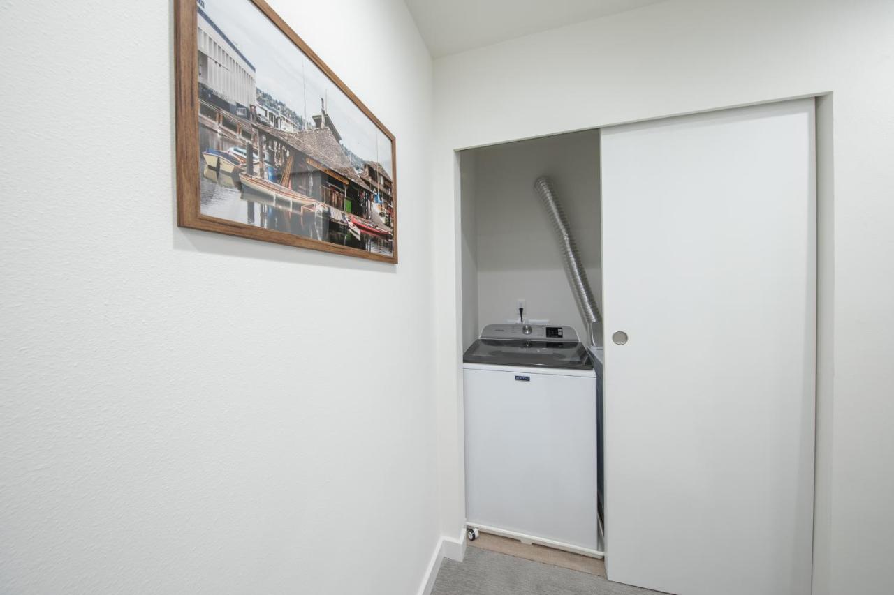 Ballard Home Base - Comfy Modern House In シアトル エクステリア 写真